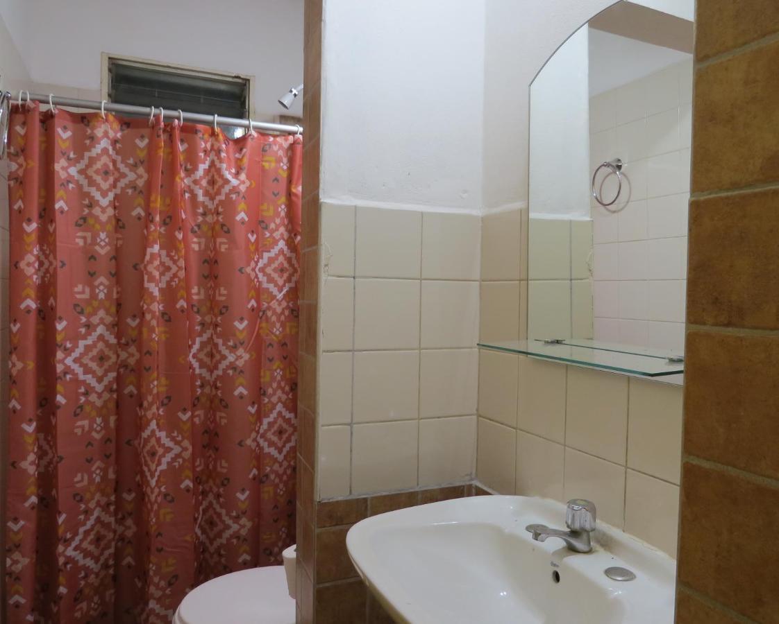 Lizarra Monoambiente Resistencia- 100 Mts Peatonal Apartment Luaran gambar